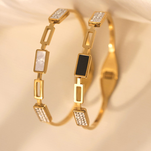 带货主播盯上了不锈钢饰品(图1) 3.jpg